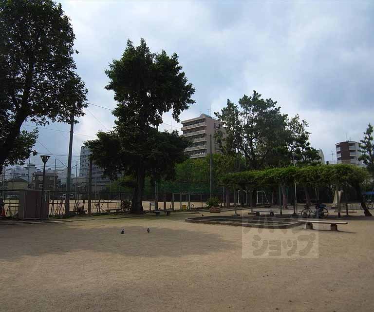 その他　壬生森前町グラウンド（その他）まで200m