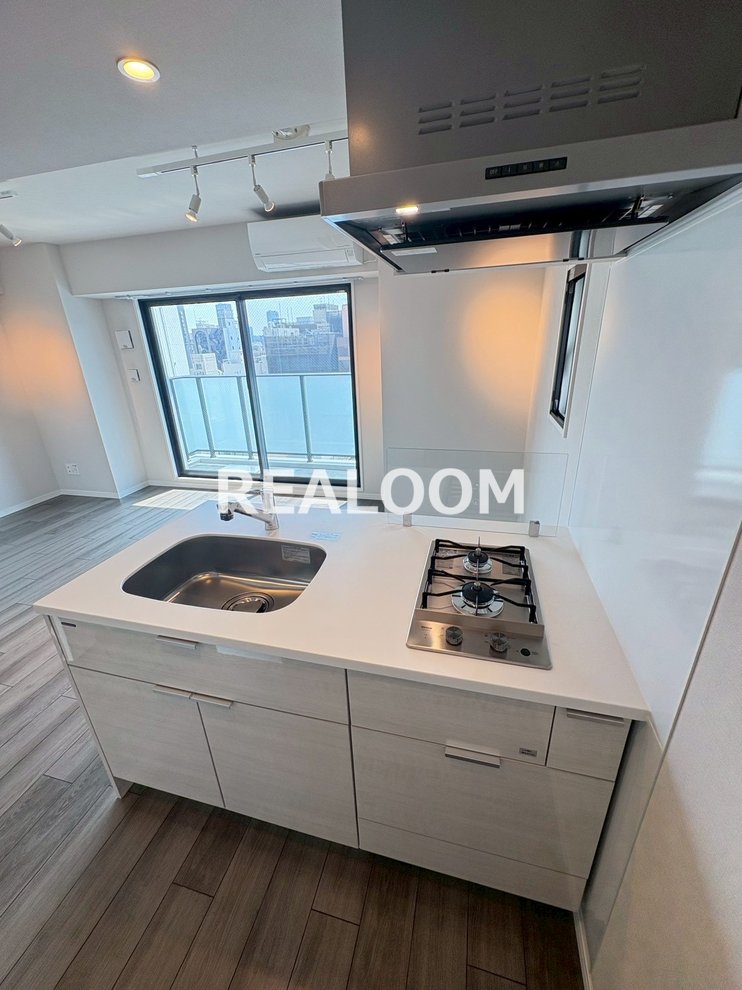 キッチン　写真と現況が異なる場合は現況優先となります。