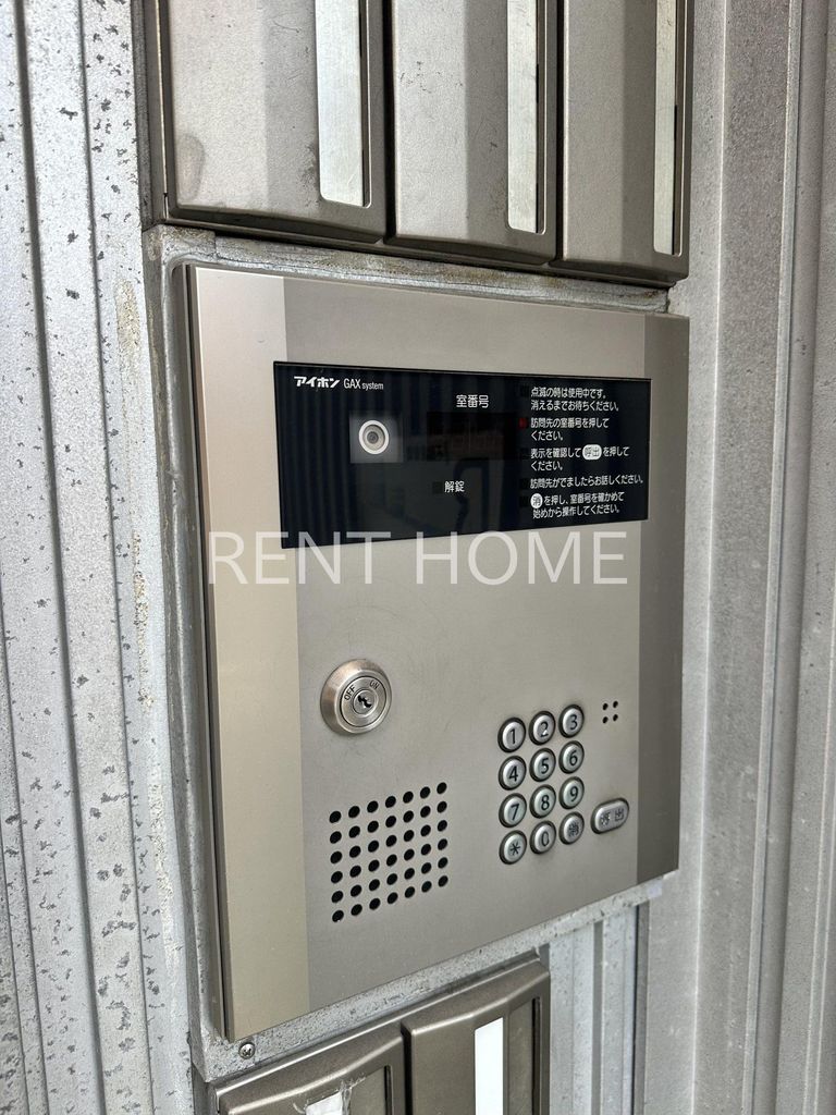 エントランス　オートロック完備