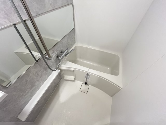 バス・シャワールーム　お風呂で日々の疲れを落としましょう