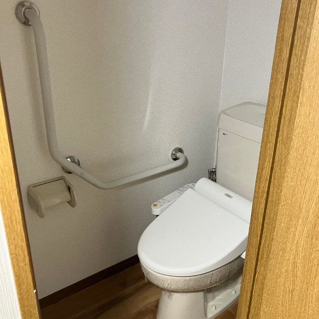 トイレ　手すり