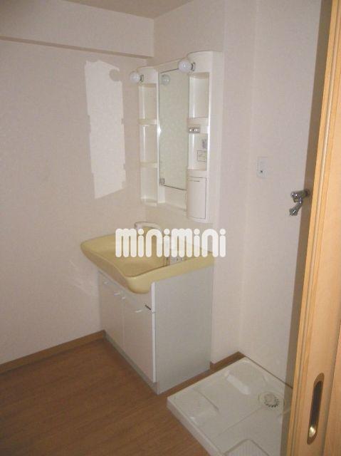 洗面設備　朝には欠かせませんね。