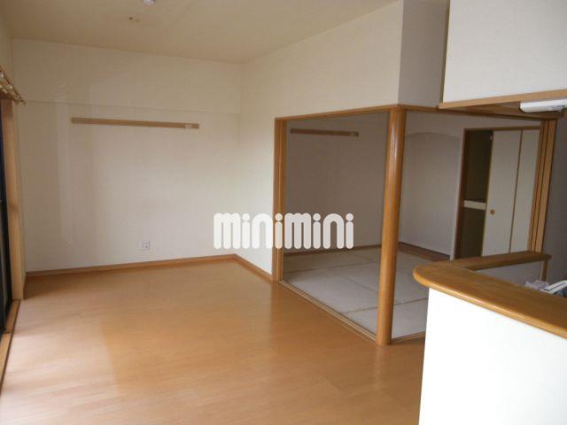 その他設備　リビングも広々としていますね。