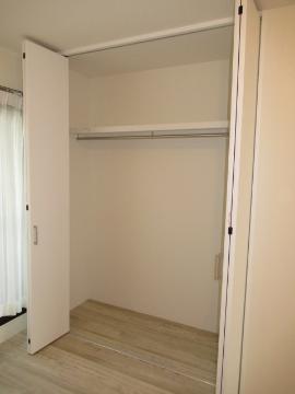 パロス茨木ノーステラス　収納　クローゼット