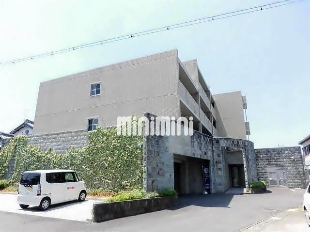 建物外観　重量感のあるＲＣ造です