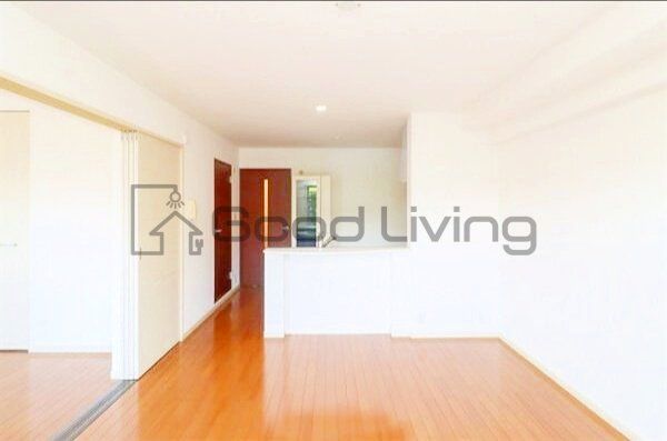 居室・リビング　明るいお部屋