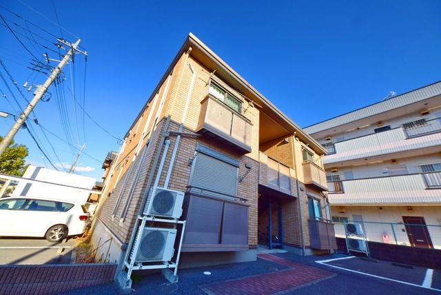 建物外観　全世帯角部屋　経済的な都市ガス