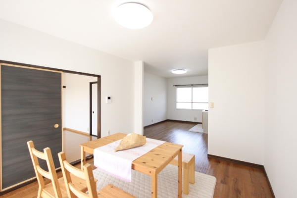 居室・リビング　家具は付帯しません