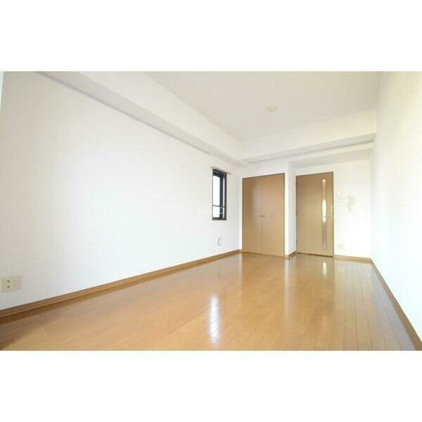 居室・リビング　別号室参考写真