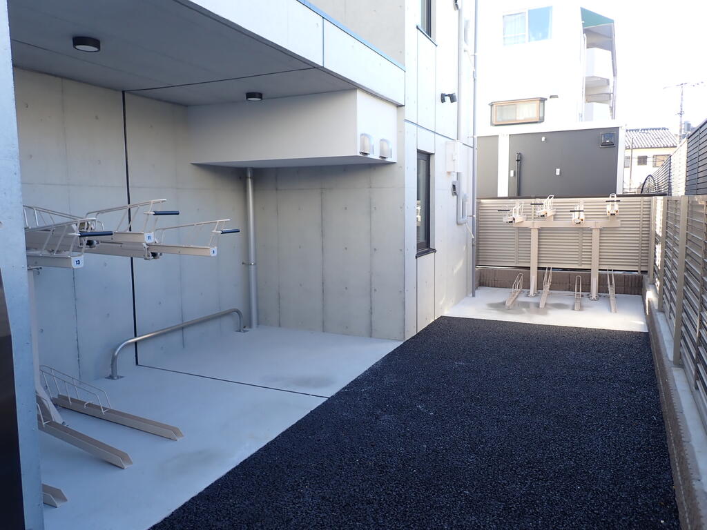 駐車場　駐輪場