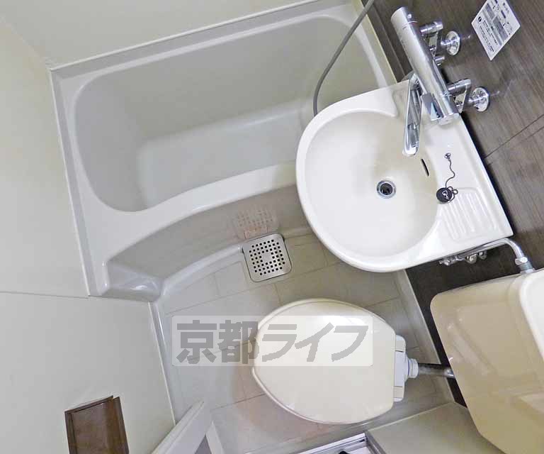 バス・シャワールーム　浴室です。