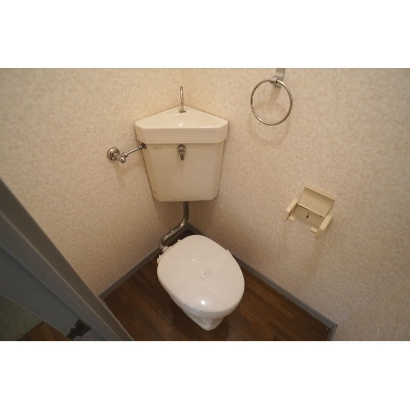 トイレ　別号室