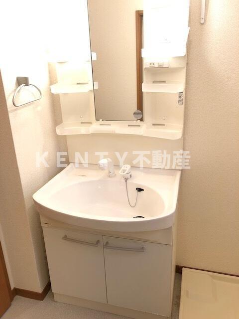 洗面設備　広い洗面スペース