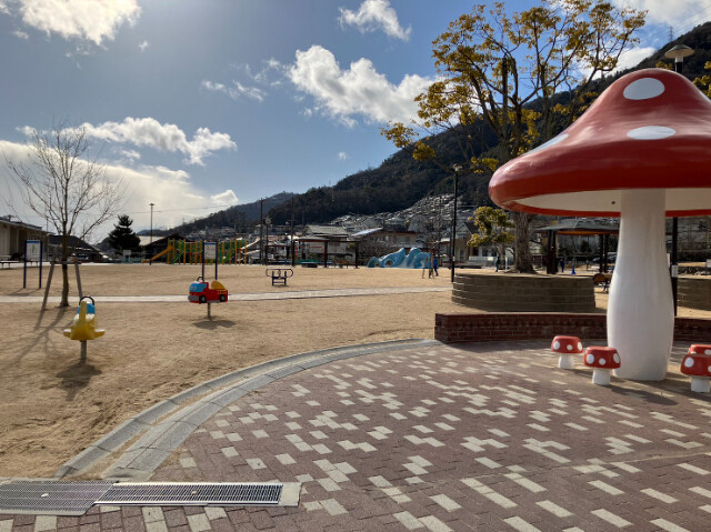 公園　鶴甲公園（公園）まで300m