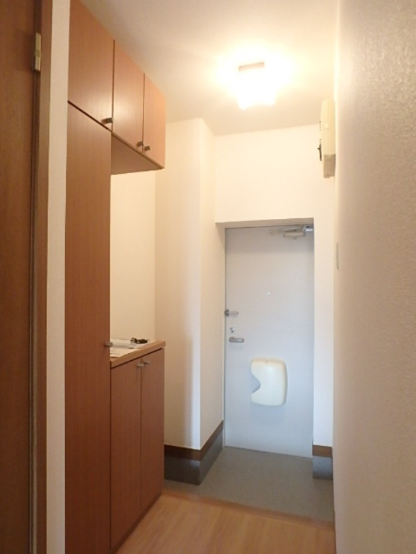 玄関　図面と現状に相違がある場合には現状を優先