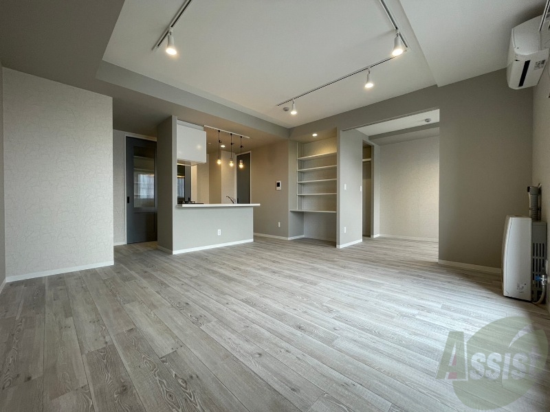 居室・リビング　広くてきれいなリビングです！快適に過ごせそうですね。