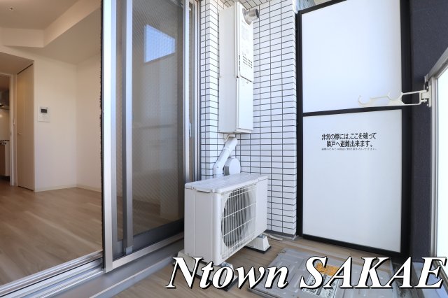 バルコニー　バルコニーからの眺めを楽しみながら食事をしませんか