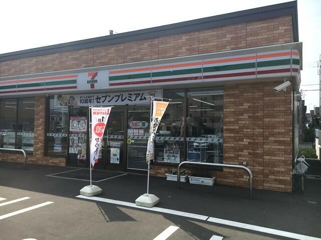 コンビニ　セブンイレブン札幌八軒8条店（コンビニ）まで809m