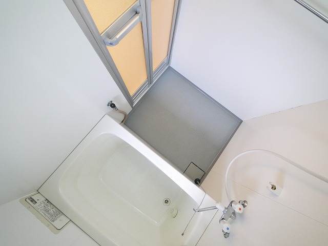 バス・シャワールーム　お風呂で日々の疲れを落としましょう