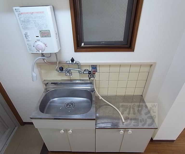 その他部屋・スペース　玄関スペースのキッチン