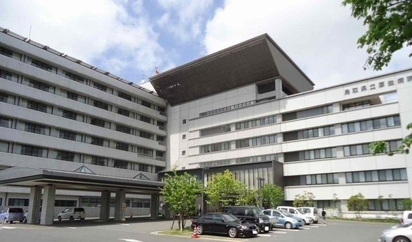 病院　鳥取県立厚生病院（病院）まで1776m