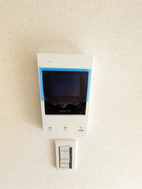 セキュリティ　★モニター付インターフォン・訪問者が確認できて安心です★