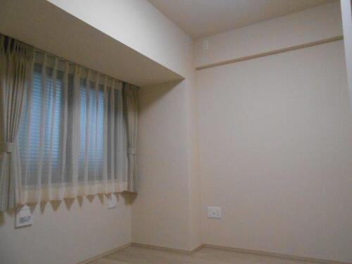 その他部屋・スペース　洋室　約5.5畳　内装後　2018年1月撮影の写真