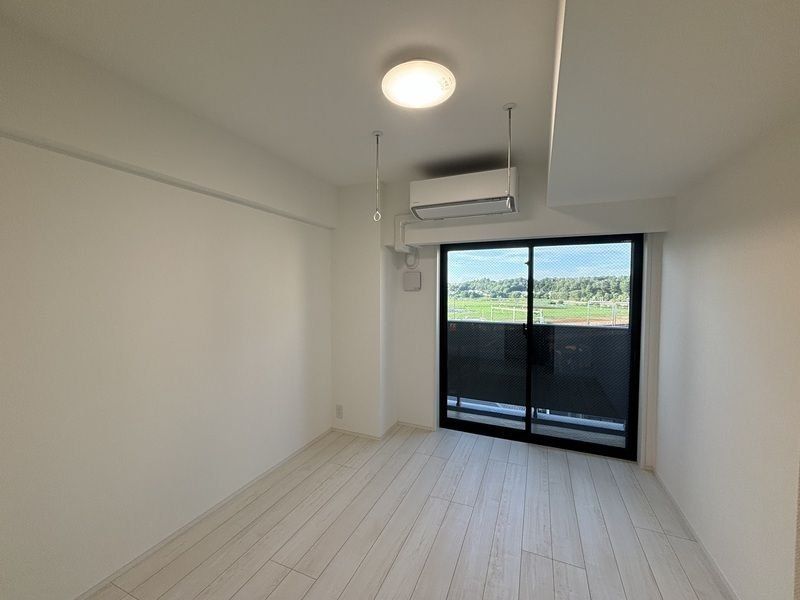 居室・リビング　※別号室参考写真※