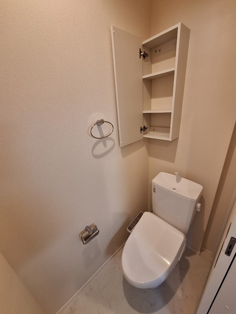 トイレ　★温水洗浄便座付き★