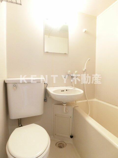 洗面設備　コンパクトで使いやすい洗面所