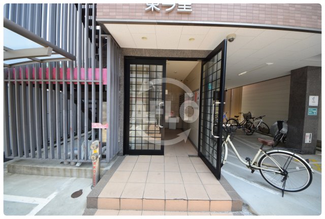 エントランス　クイーンライフ東今里　エントランス