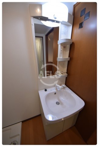 洗面設備　クイーンライフ東今里　洗面化粧台