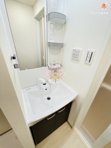 洗面設備　同一仕様