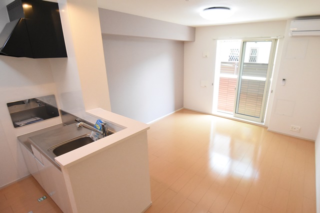 居室・リビング　エアコン付きで初期費用を抑えられます☆