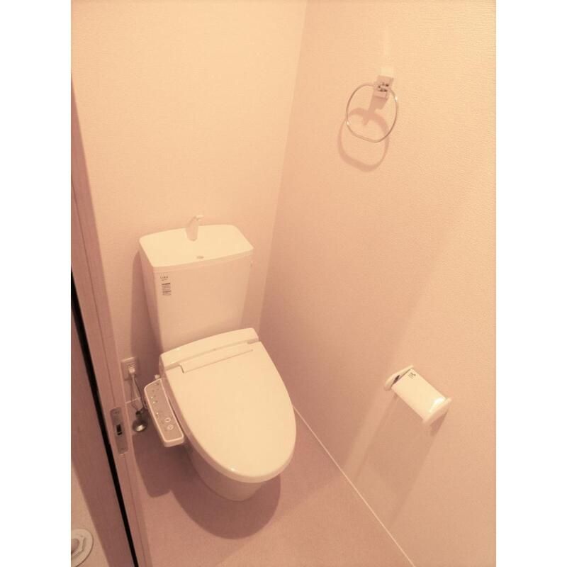 トイレ　落ち着いたトイレです