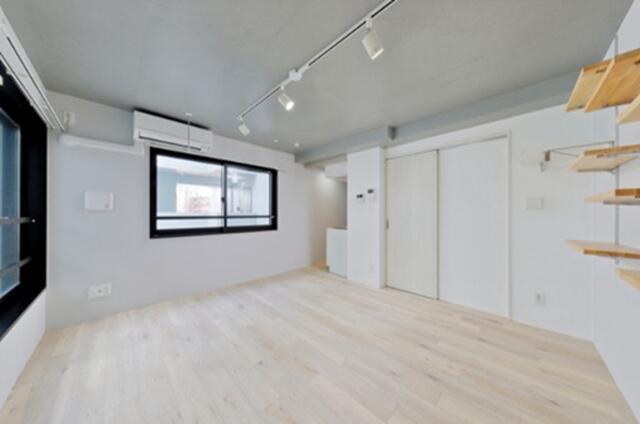 居室・リビング　?