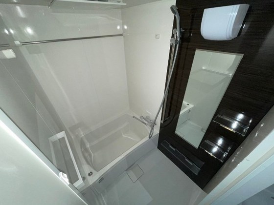 バス・シャワールーム　※別部屋の写真です