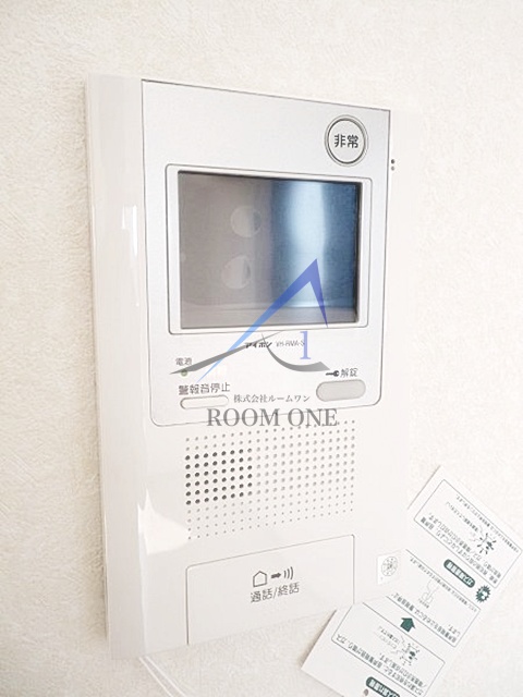 セキュリティ　モニター付きインターホンです。