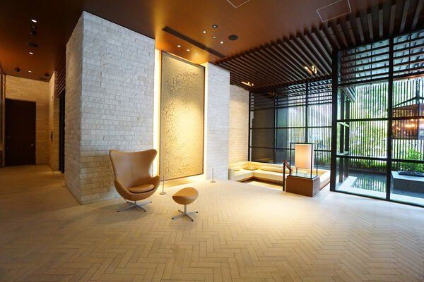 ロビー　グランドラウンジ[ザ ホワイエ]