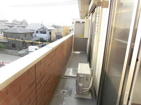 バルコニー　南向きバルコニー！