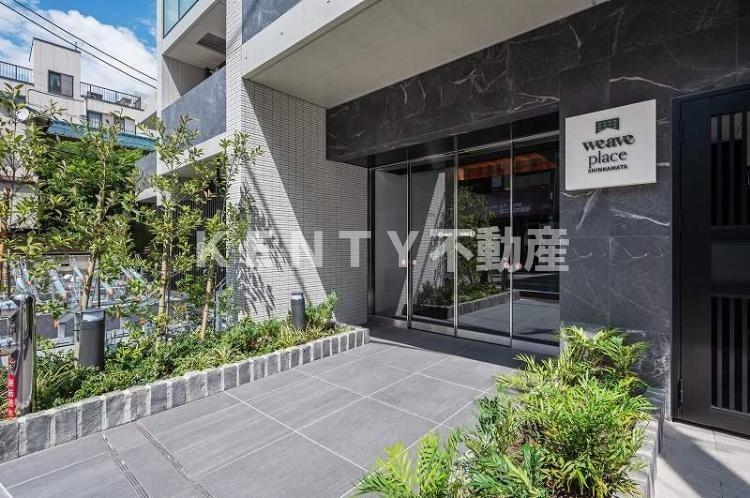 エントランス　清潔なエントランスです