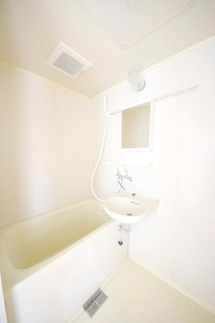 バス・シャワールーム　～一日の疲れを癒しましょうっ～