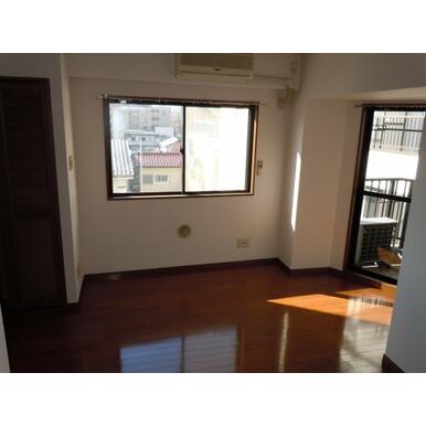 居室・リビング　※別号室参考画像