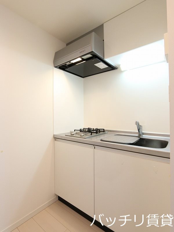 キッチン　同型タイプの為、現状を優先致します。