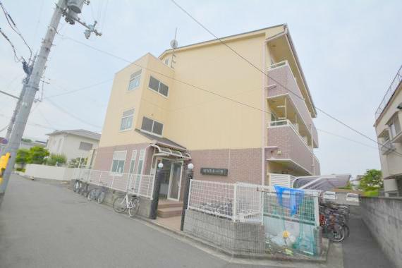 建物外観　綺麗な外観の素敵なお部屋があなたを待っています。