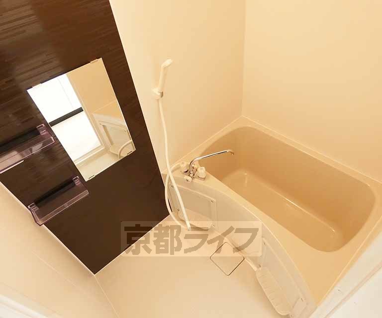 バス・シャワールーム　きれいなお風呂です。