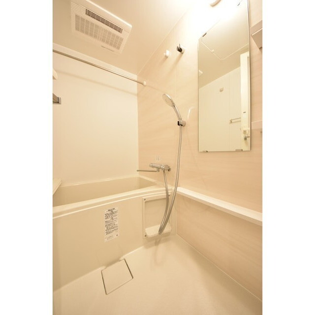 バス・シャワールーム　おしゃれな内装です