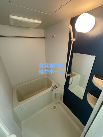 バス・シャワールーム　ゆったり過ごせるお風呂です