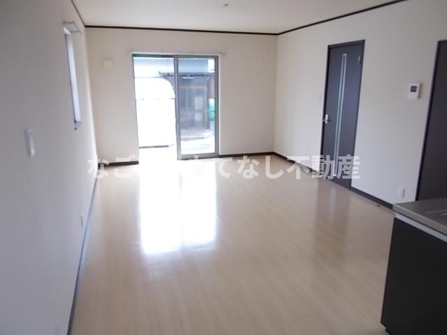 居室・リビング　同タイプ写真