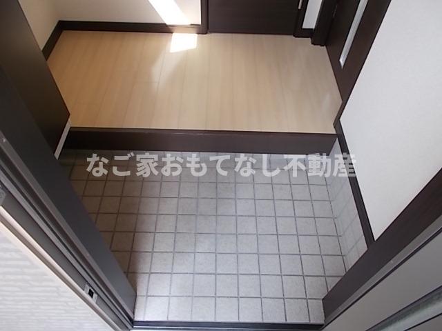 玄関　同タイプ写真